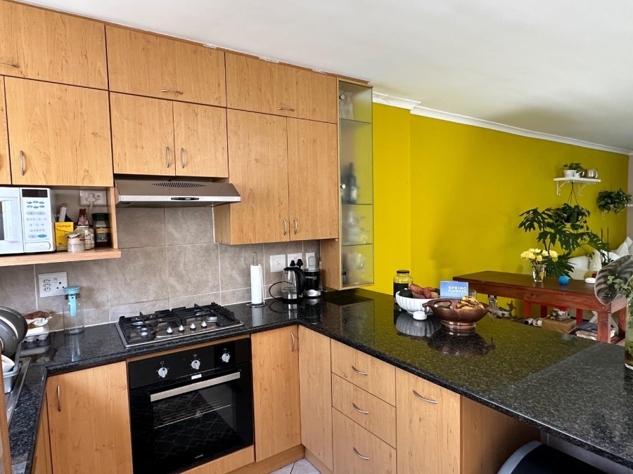 To Let 2 Bedroom Property for Rent in Big Bay Western Cape